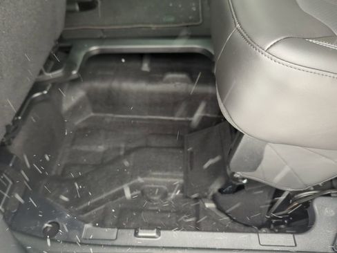 New 2026 Chrysler Pacifica Select image 41