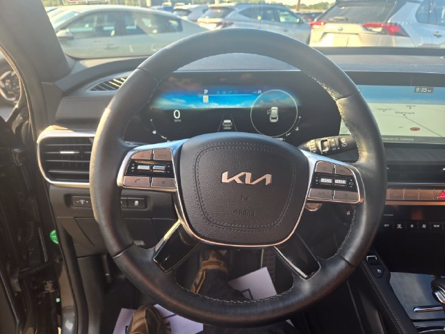 Used 2024 Kia Telluride SX Prestige AWD/4WD image 17
