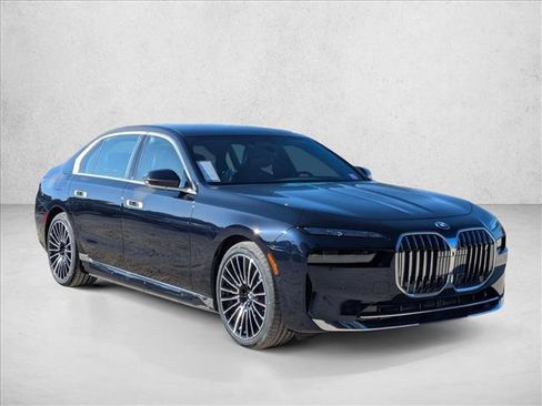 New 2026 BMW i7 xDrive60 w/ Executive Package AWD/4WD image 6