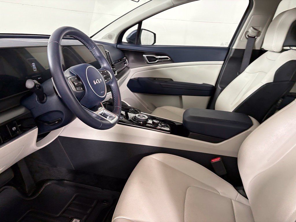Used 2025 Kia Sportage EX AWD/4WD image 21