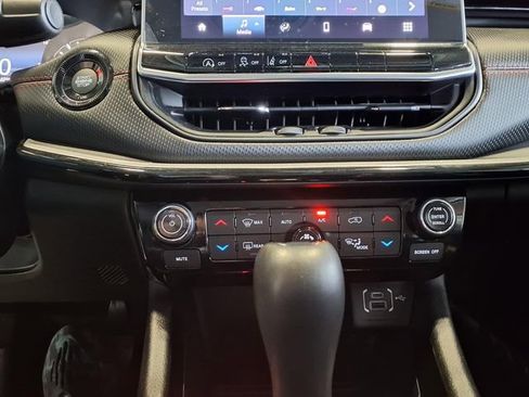 Certified 2022 Jeep Compass Trailhawk w/ Trailhawk Convenience Group AWD/4WD image 25