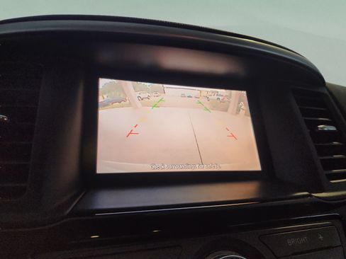 Used 2016 Nissan Pathfinder SV FWD image 23
