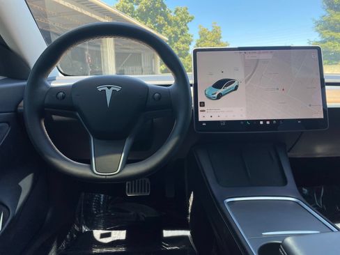 Used 2021 Tesla Model 3 Standard Range Plus RWD image 18