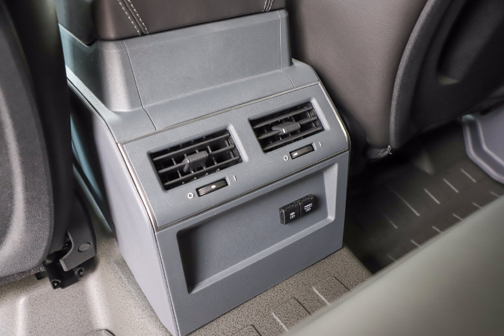 New 2025 INEOS Grenadier Station Wagon AWD/4WD image 44