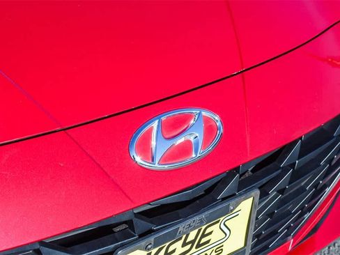 Certified 2023 Hyundai Elantra SEL w/ Convenience Package image 13