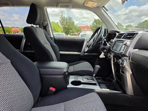 Used 2015 Toyota 4Runner SR5 RWD image 28
