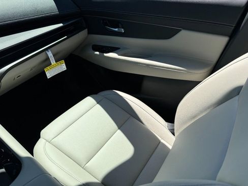 Used 2025 Nissan Murano SV image 11