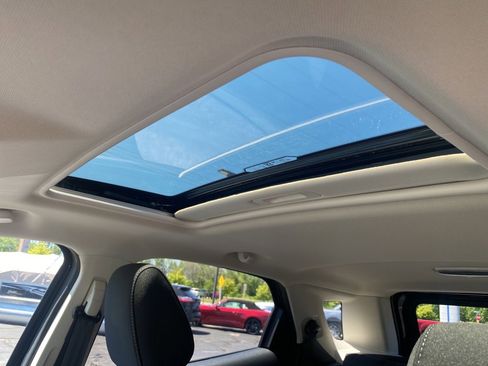 Used 2021 Ford EcoSport SE image 10