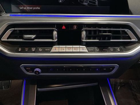 Used 2021 BMW X5 M50i image 20