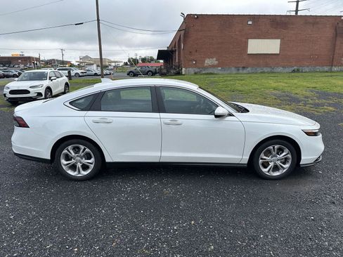 Used 2026 Honda Accord LX image 9