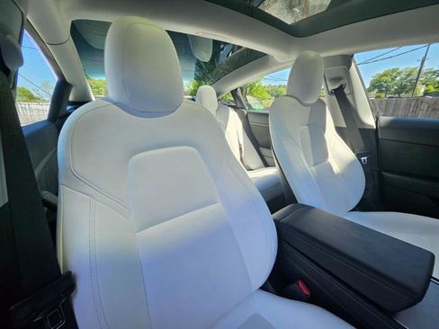 Used 2023 Tesla Model 3 Standard Range image 52