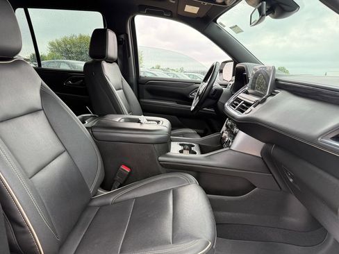Used 2023 GMC Yukon SLT AWD/4WD image 45