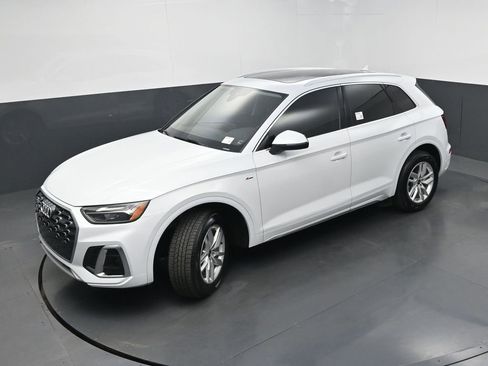 Used 2023 Audi Q5 2.0T Premium w/ Convenience Package AWD/4WD image 33
