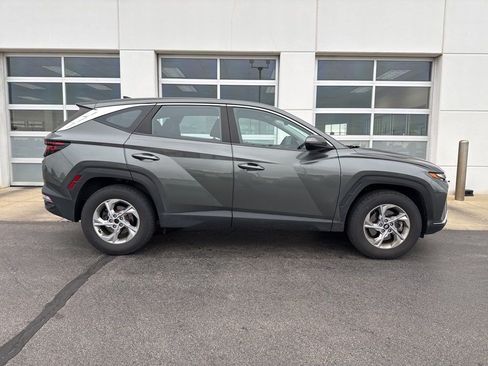 Used 2022 Hyundai Tucson SE w/ Cargo Package AWD/4WD image 3