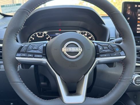New 2026 Nissan Altima 2.5 SR w/ SR Premium Package FWD image 27