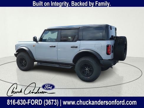 New 2026 Ford Bronco Badlands w/ Sasquatch Package AWD/4WD image 5