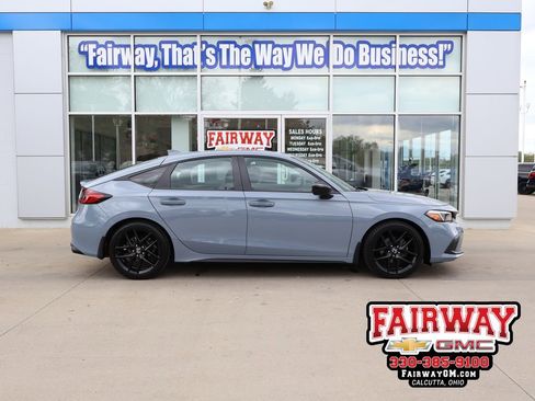 Used 2024 Honda Civic Sport image 1