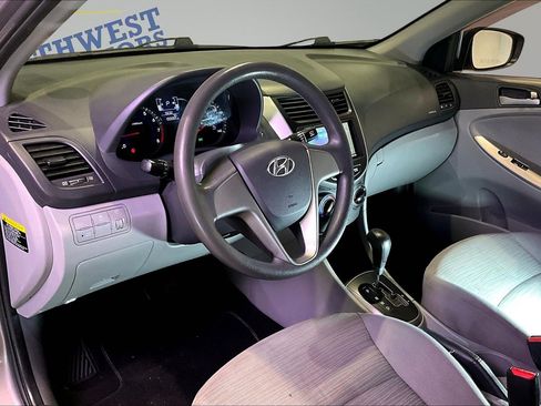 Used 2017 Hyundai Accent SE FWD image 17