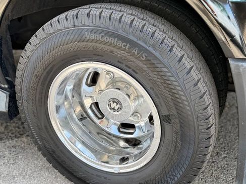 Used 2015 Mercedes-Benz Sprinter 3500 image 22
