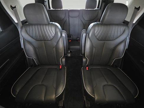 Used 2023 Hyundai Palisade Limited AWD/4WD image 28