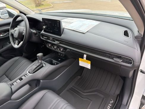 New 2026 Honda HR-V EX-L image 16