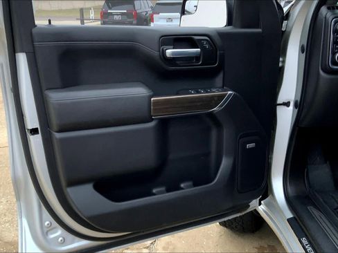 Used 2021 Chevrolet Silverado 1500 RST w/ Texas Edition Plus image 19