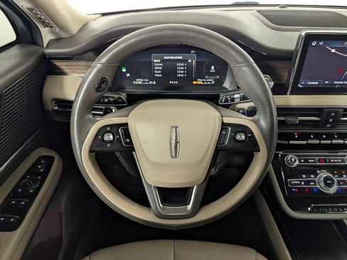 Used 2022 Lincoln Corsair Reserve w/ Equipment Group 201A FWD image 18