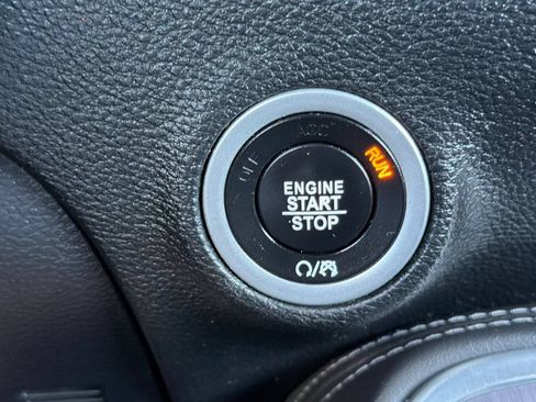 Used 2018 Dodge Challenger SXT RWD image 23