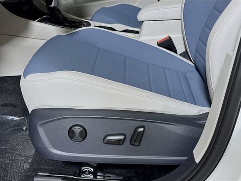 New 2026 Volkswagen Jetta SE FWD image 15