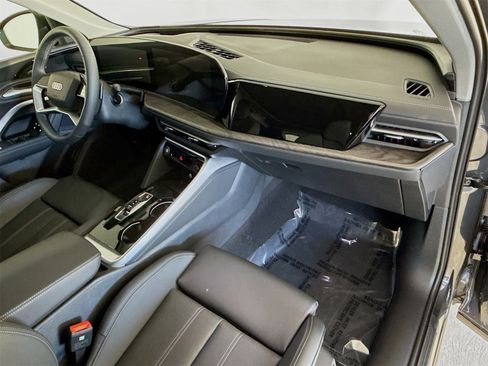 New 2025 Audi Q5 Premium Plus image 30