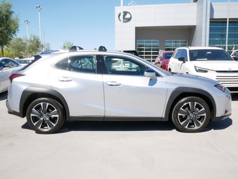Used 2025 Lexus UX 300h BASE w/ Accessory Package (Z2) image 13