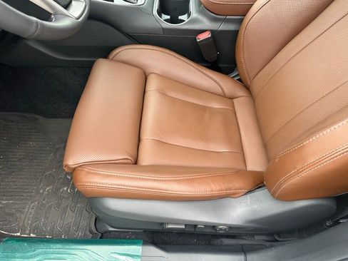 Used 2025 Subaru Outback Touring image 26