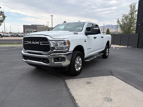 Used 2024 RAM 2500 Big Horn w/ Off Road Package AWD/4WD image 12