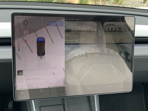Used 2026 Tesla Model Y 2WD image 27