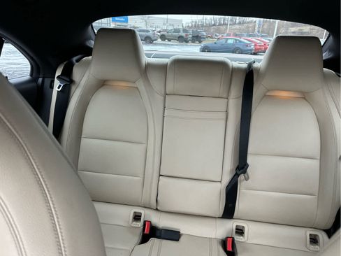 Used 2018 Mercedes-Benz CLA 250 4MATIC image 39