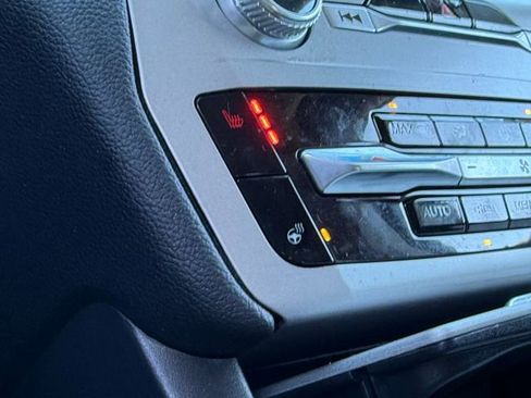 Used 2023 Ford Explorer XLT w/ Equipment Group 202A image 13