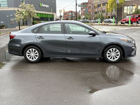 Used 2020 Kia Forte Sedan FWD image 8