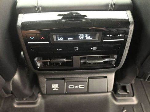 Used 2022 Acura MDX FWD w/ Technology Package image 29