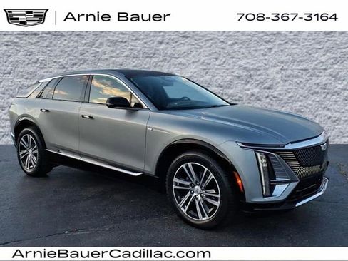 Certified 2024 Cadillac Lyriq Luxury image 1