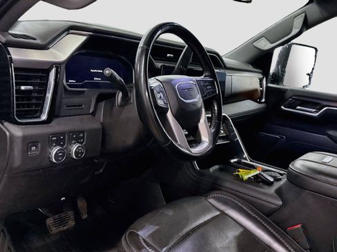 Used 2024 GMC Sierra 3500 Denali AWD/4WD image 7