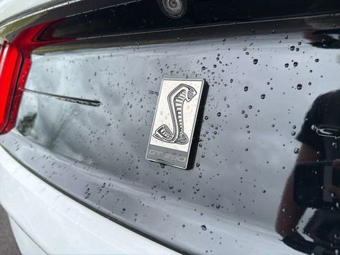 Used 2016 Ford Mustang Shelby GT350 w/ Technology Package image 11