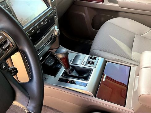 Used 2019 Lexus GX 460 Premium AWD/4WD image 17