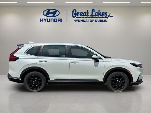 Used 2023 Honda CR-V LX image 6