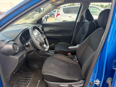 Used 2024 Nissan Kicks S FWD image 10