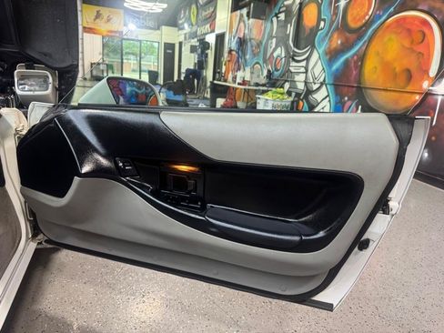 Used 1996 Chevrolet Corvette Coupe RWD image 14