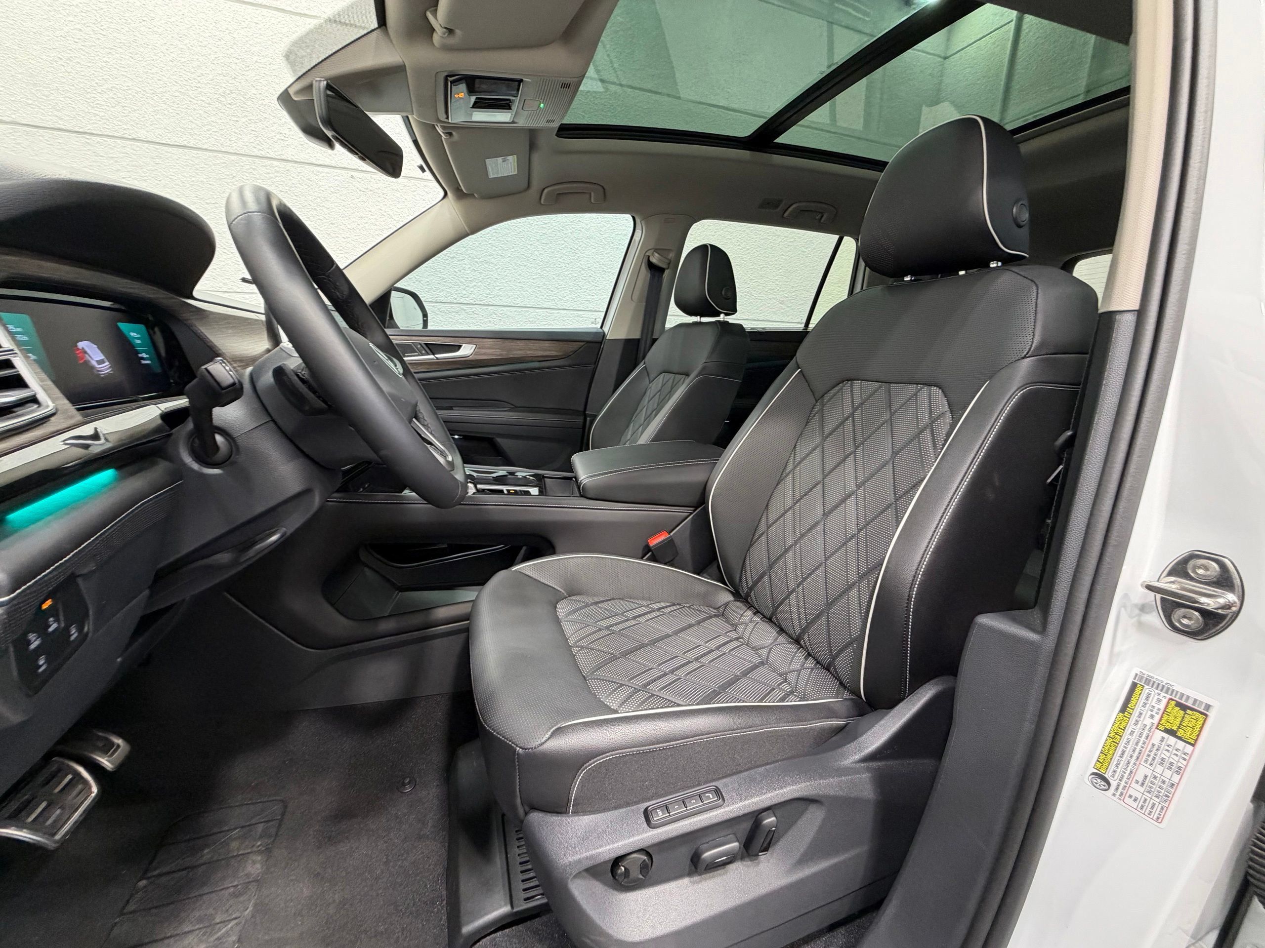 New 2025 Volkswagen Atlas SEL Premium R-Line AWD/4WD image 20