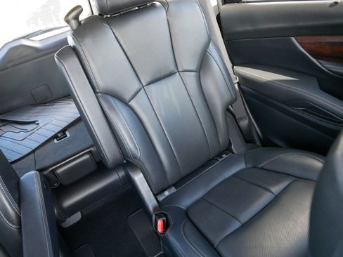 Used 2023 Subaru Ascent Touring AWD/4WD image 14