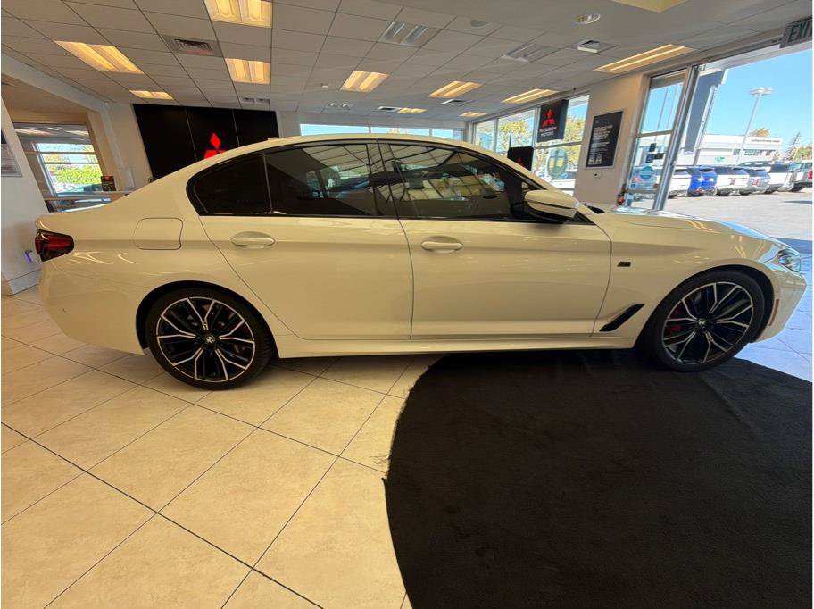 Used 2021 BMW 540i w/ M Sport Package RWD image 4