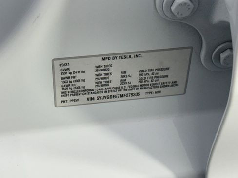 Used 2021 Tesla Model Y Long Range image 47