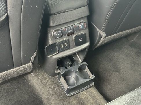 Used 2017 Ford Explorer Limited image 13